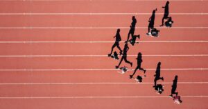 runner sprinting track